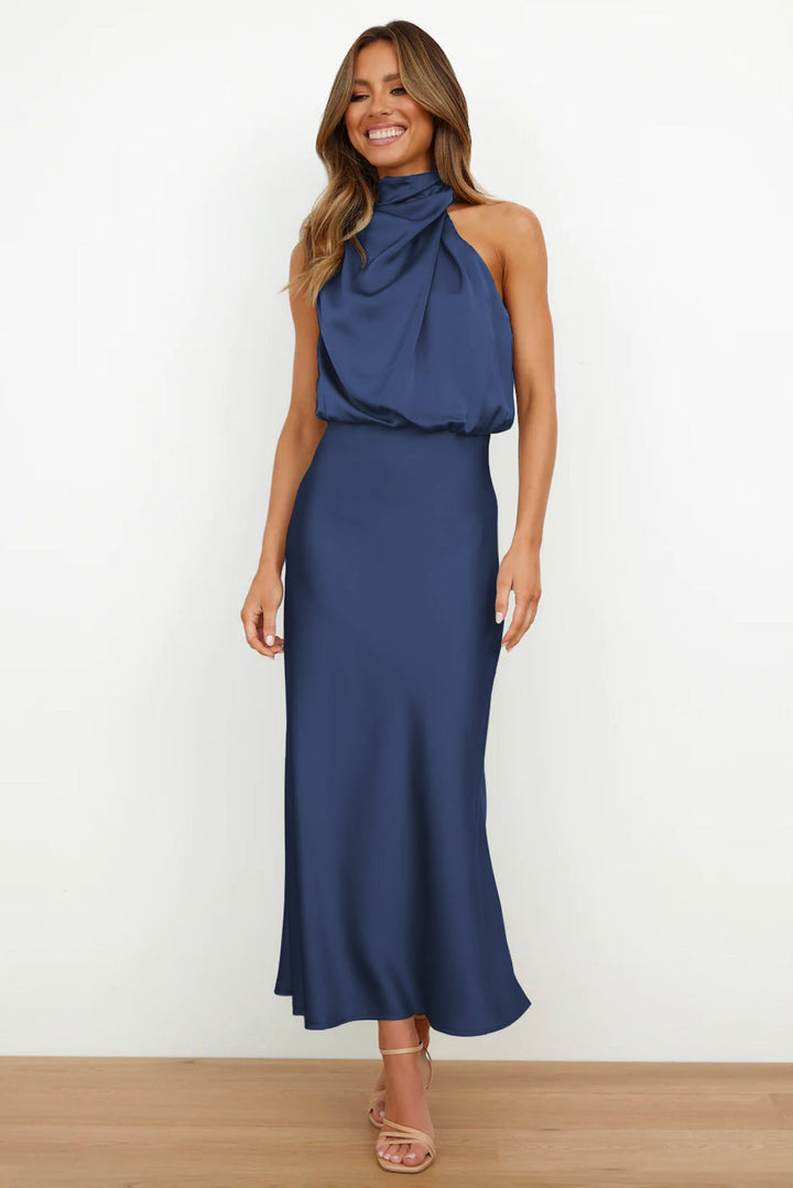 Carlina™ - Langes Satin-Kleid mit Halterneck