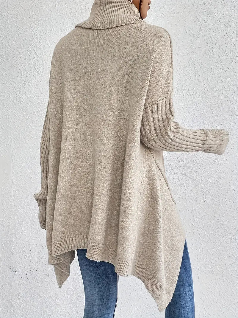 BROOKE – ÜBERGRÖSSERTER STRICKPULLOVER MIT ROLLKRAFT